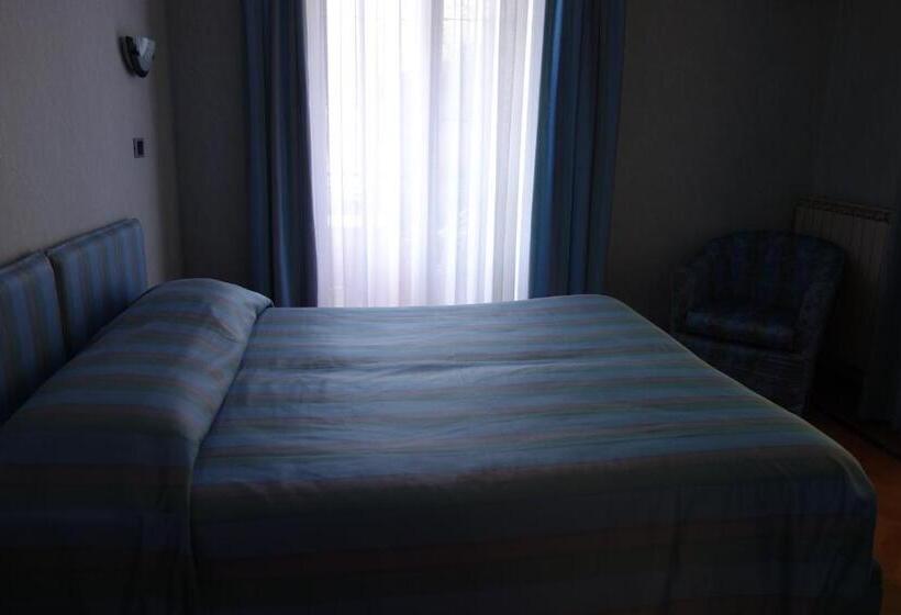 חדר סטנדרט, Pian Nava