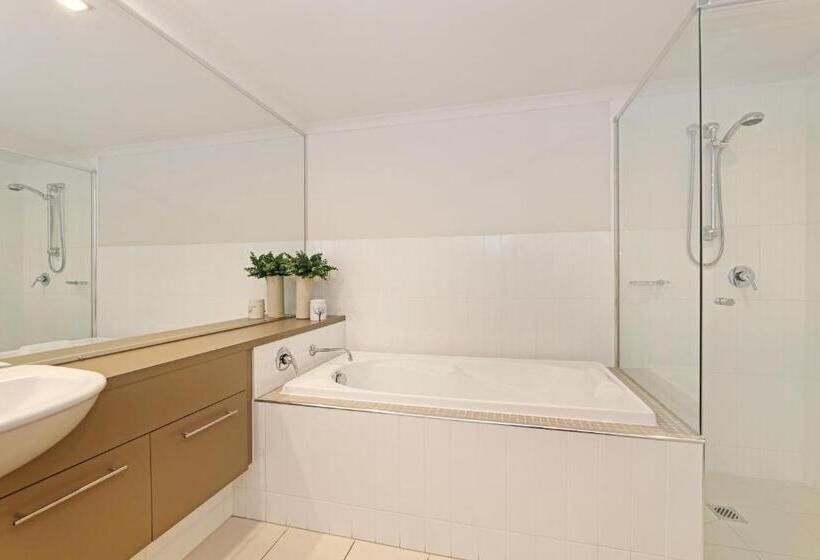 شقة غرفتين, On The Bay Apartments