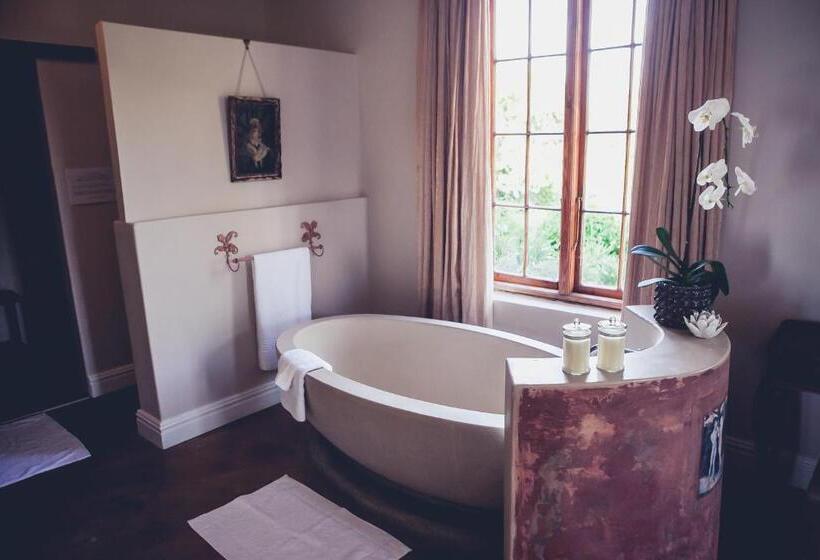 キングサイズベッドのスタンダードルーム, Station House Simondium