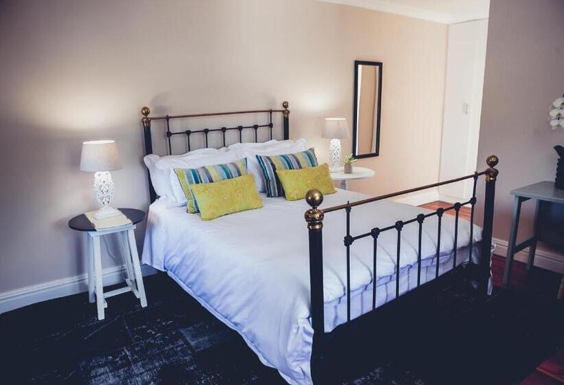 テラス付きスタンダードルーム, Station House Simondium