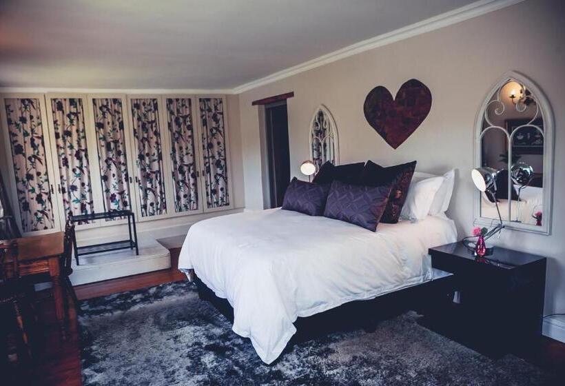 デラックスルーム, Station House Simondium