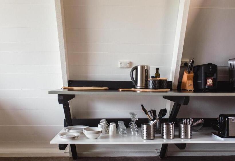 בקתת חדר, Esperance Chalet Village