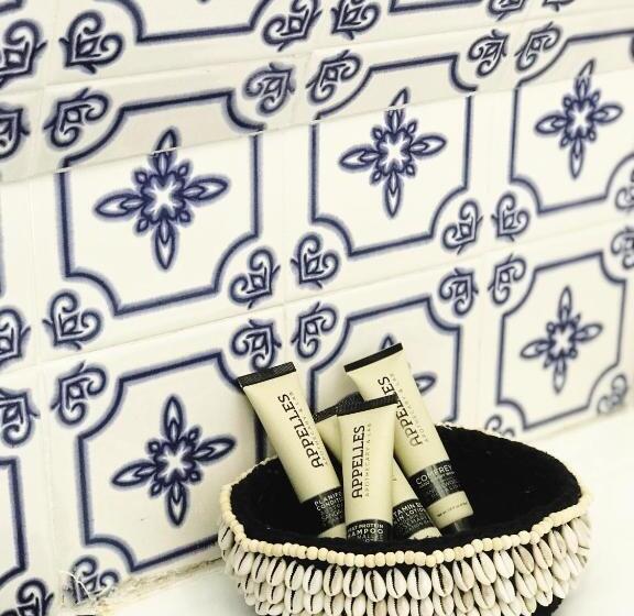 בקתת חדר, Esperance Chalet Village