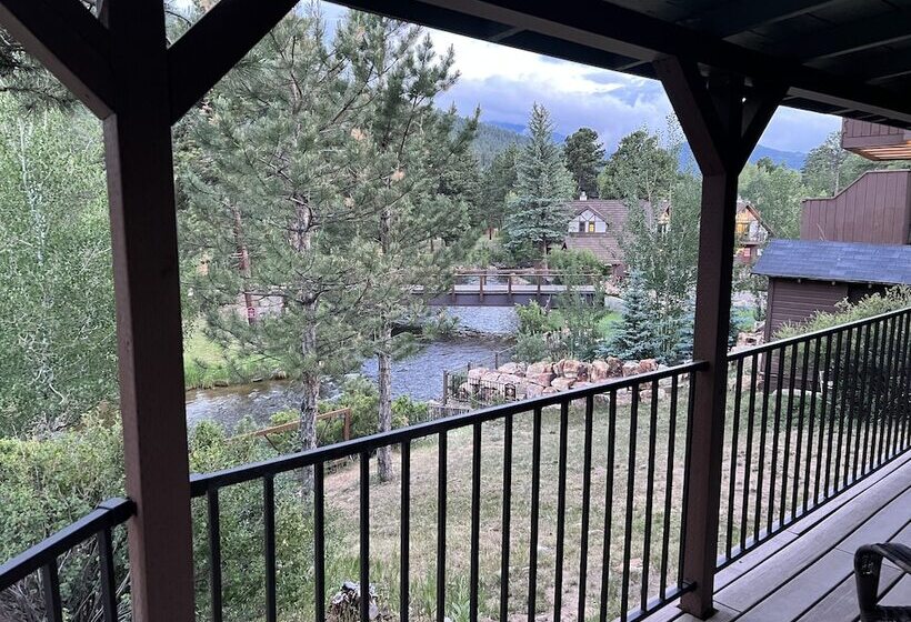 בקתה, River Ridge Cottages