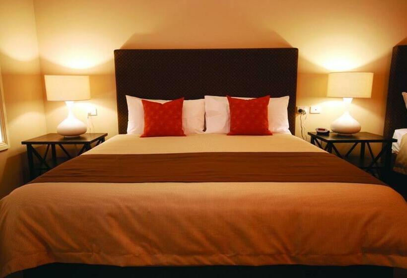 غرفة ديلوكس, Sundowner Motel