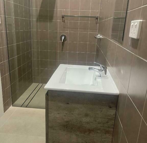 חדר סטנדרט, Bellbird