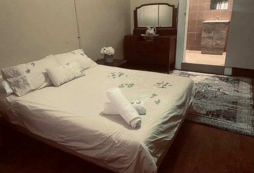 חדר סטנדרט, Bellbird