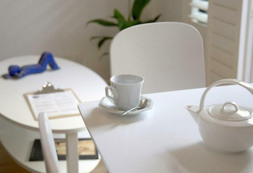 スイート, Haven On The Park