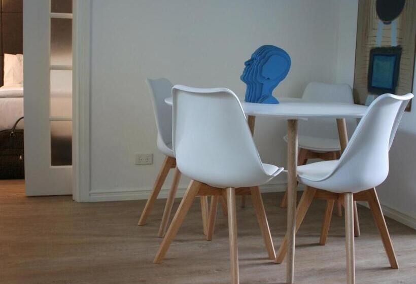 スイート, Haven On The Park