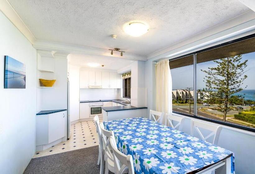 Апартаменты 3 Спальни, Burgess @ Kings Beach Apartments