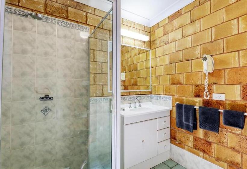 سوئیت با وان آب گرم, Darling River Motel