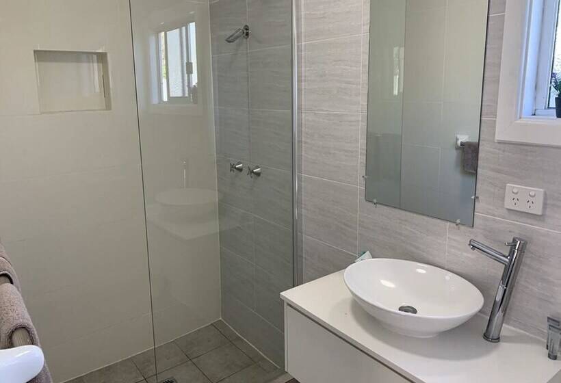 اتاق لوکس, Darling River Motel