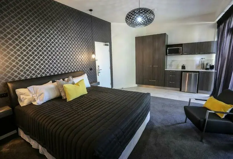 バルコニー付きスタンダードステューディオ, Indulge Apartments  Cbd