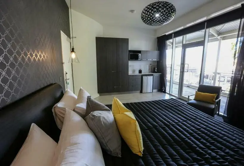 バルコニー付きスタンダードステューディオ, Indulge Apartments  Cbd
