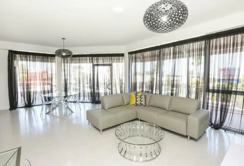 一ベッドルームエクゼクティブアパートメント, Indulge Apartments  Cbd