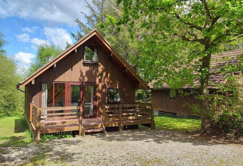 3间卧室的房子, Eastcott Lodges