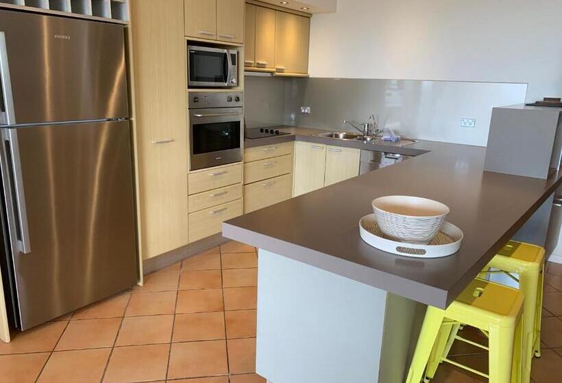 דירת שלושה חדרים, Aqua Promenade Beachfront Holiday Apartments