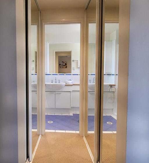 דירת שלושה חדרים, Aqua Promenade Beachfront Holiday Apartments