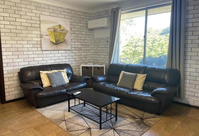 شقة غرفتين, Augusta Escape Holiday Units