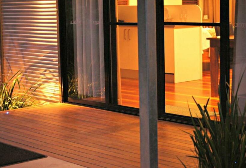 Студия Deluxe, Melawondi Spring Retreat