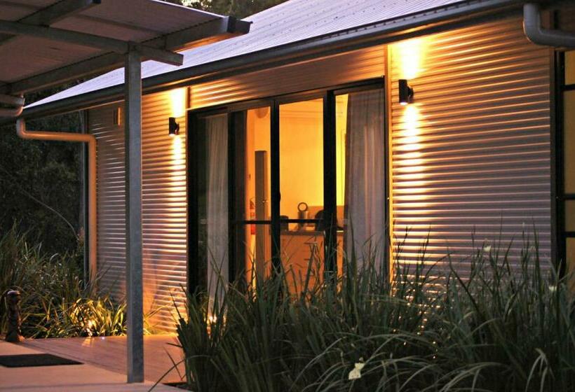 Студия Deluxe, Melawondi Spring Retreat