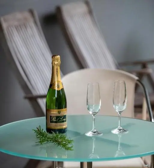ハイドロマッサージバス付きスイート, Rhyll Haven Luxury Getaway Apartments