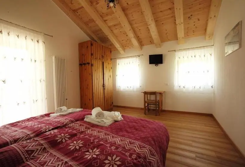 キングサイズベッドのスーペリアルーム, Rifugio Palafavera