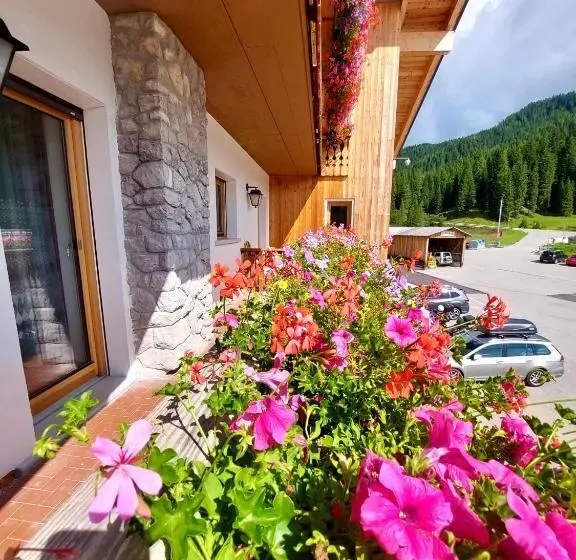 キングサイズベッドのスタンダードルーム, Rifugio Palafavera