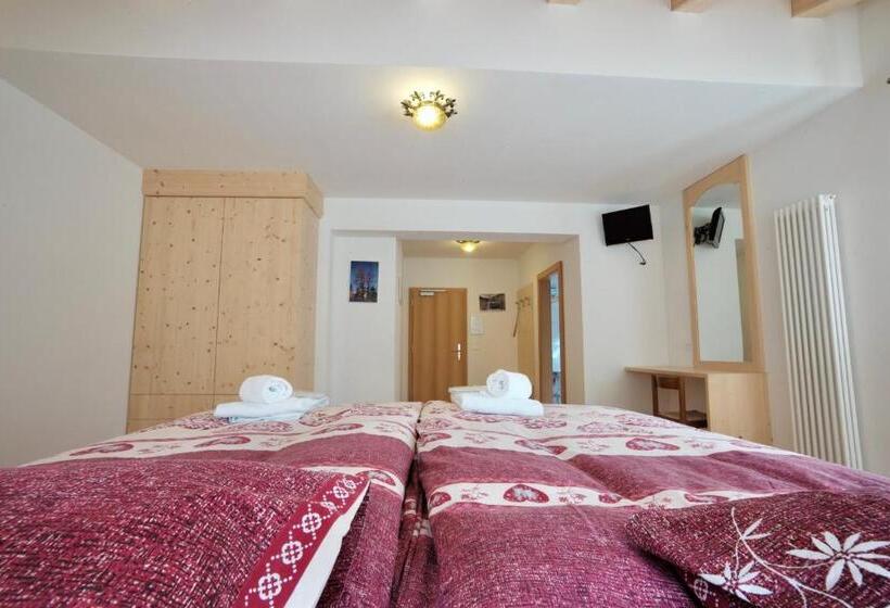 اتاق لوکس, Rifugio Palafavera