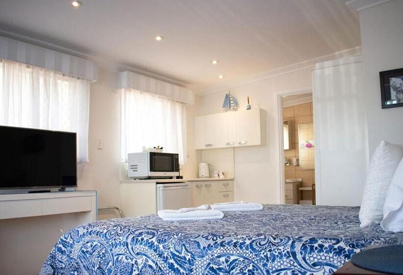 חדר דלוקס עם מיטת קינג, Boathouse Bunbury Bed & Breakfast