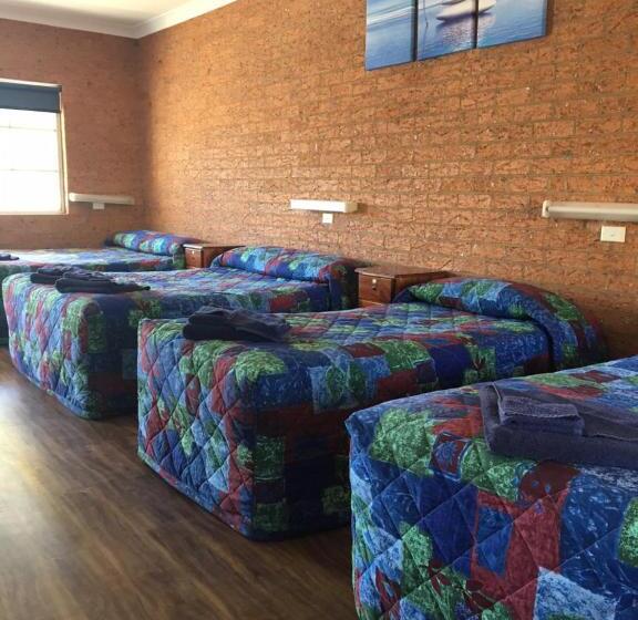 Family Suite, Coonamble Motel