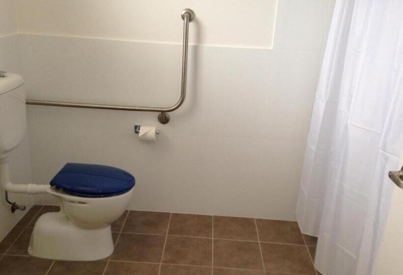 اتاق استاندارد برای معلولان, Crossroads Ecomotel