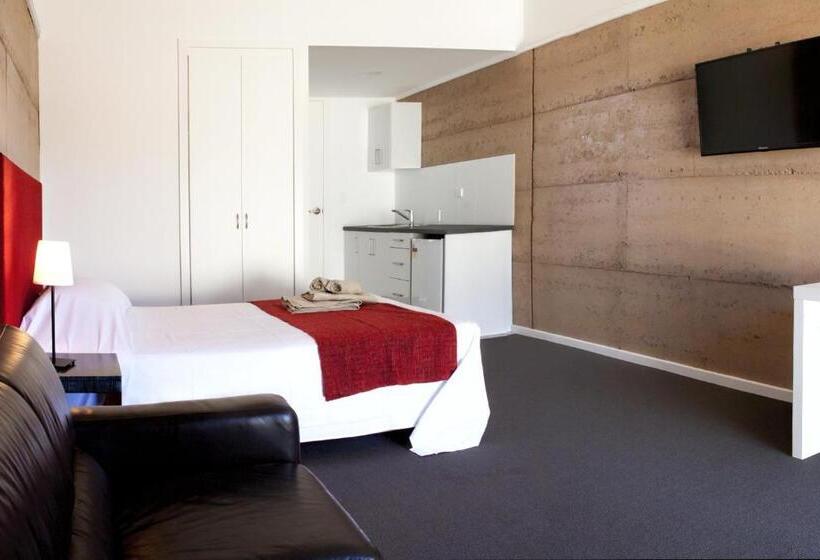 Номер Deluxe Кровать Кинг, Crossroads Ecomotel
