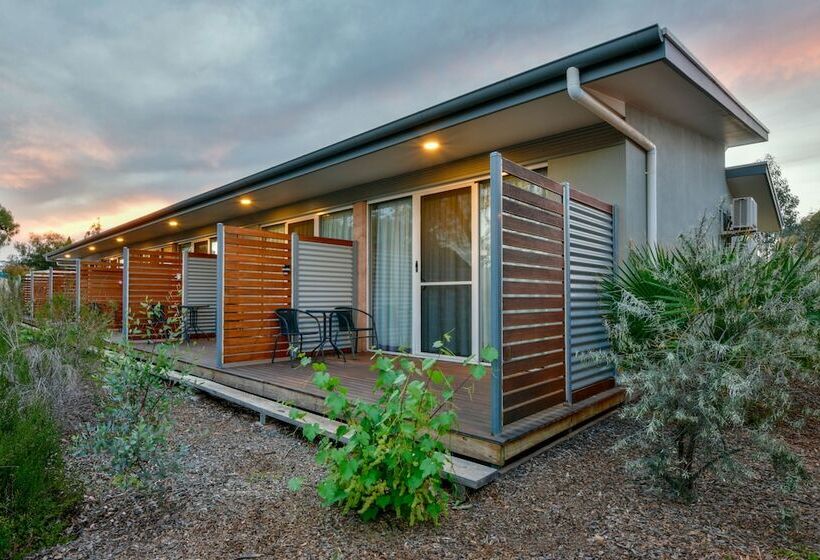 اتاق لوکس, Crossroads Ecomotel