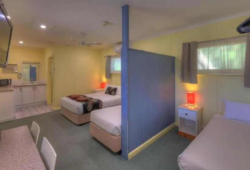 ファミリールーム, High Street Motel