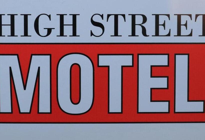غرفة عائلية, High Street Motel
