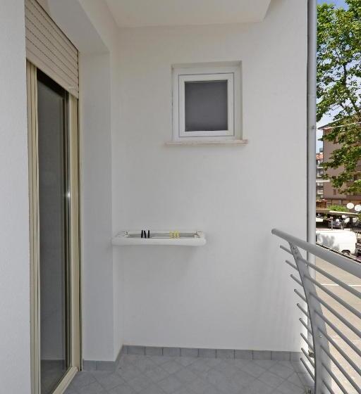 اتاق استاندارد چهار تخته, Concorde