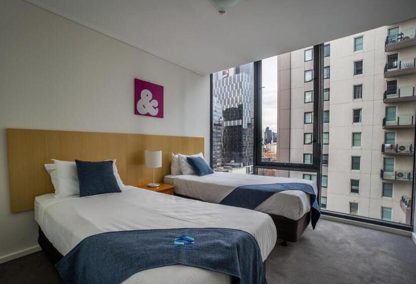 דירת שלושה חדרים, Imsa Group