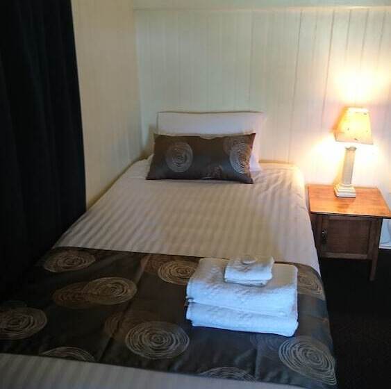 스탠다드 룸 공동 욕실, Maleny