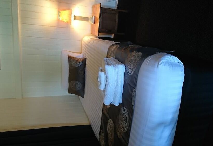 스탠다드 룸 공동 욕실, Maleny