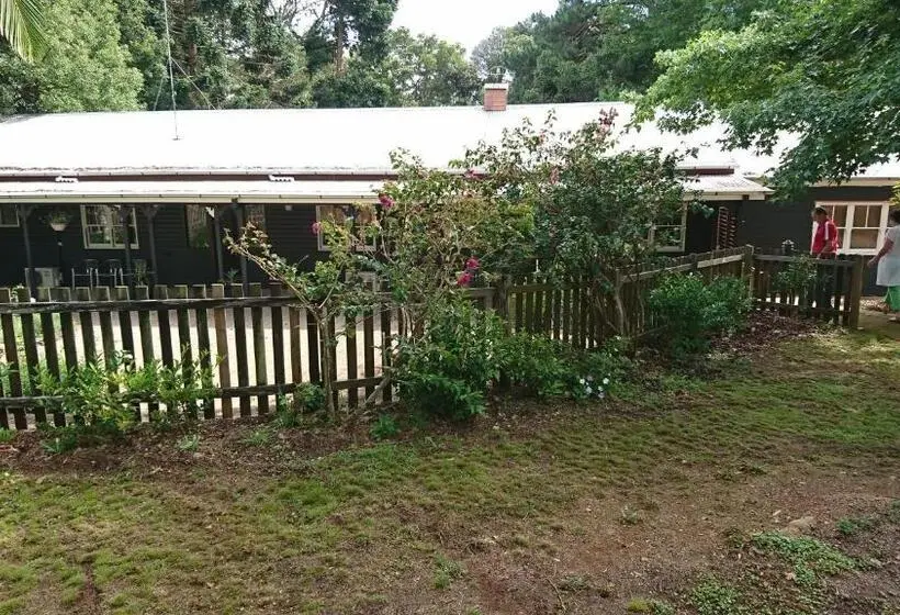 2ベッドルームアパートメント、キッチンなし, Maleny