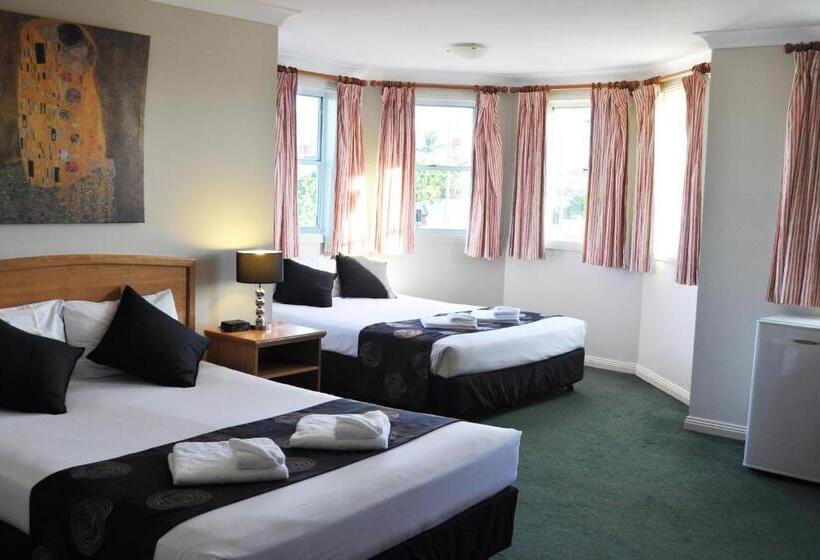 Семейный Номер, Meadowbrook Hotel Brisbane