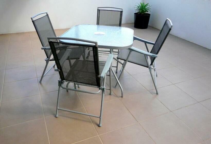 آپارتمان 1 خوابه, Monterey Apartments Moranbah