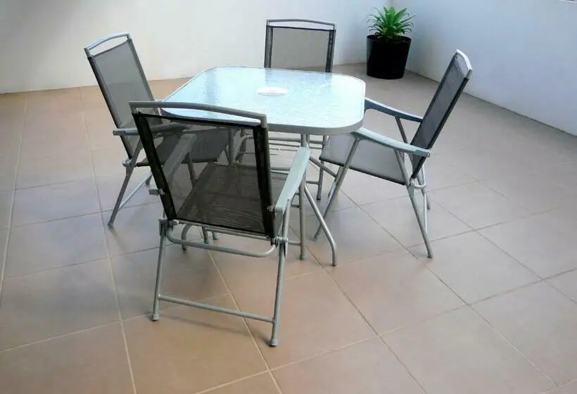 1ベッドルームアパートメント, Monterey Apartments Moranbah