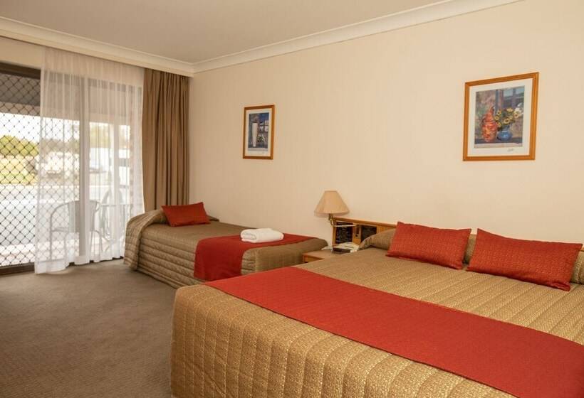 חדר דלוקס, Club Inn Motel