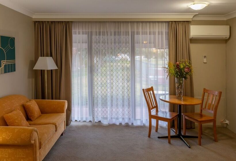 חדר דלוקס, Club Inn Motel