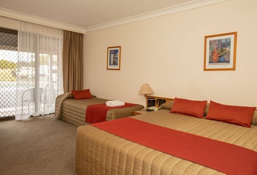 חדר דלוקס, Club Inn Motel