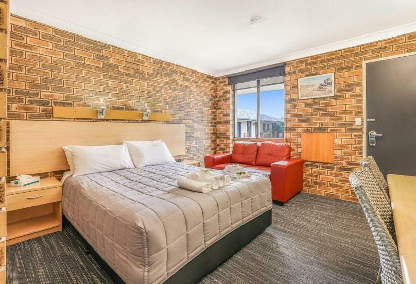 Номер Стандарт, Stagecoach Inn Motel