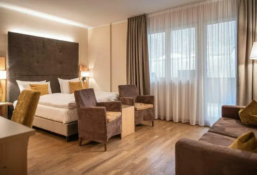バルコニー付きスタンダードルーム, Vitalpina Hotel Waldhof