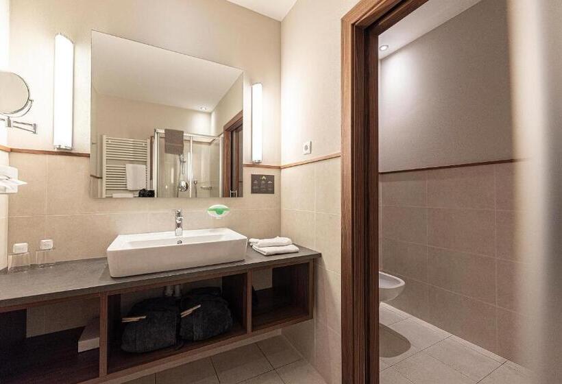 סוויטת ג'וניור נוף הרים, Vitalpina Hotel Waldhof